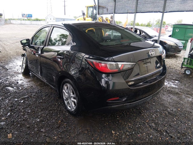 45207499 :رقم المزاد ، 3MYDLBZVXGY106444 vin ، 2016 Scion Ia مزاد بيع
