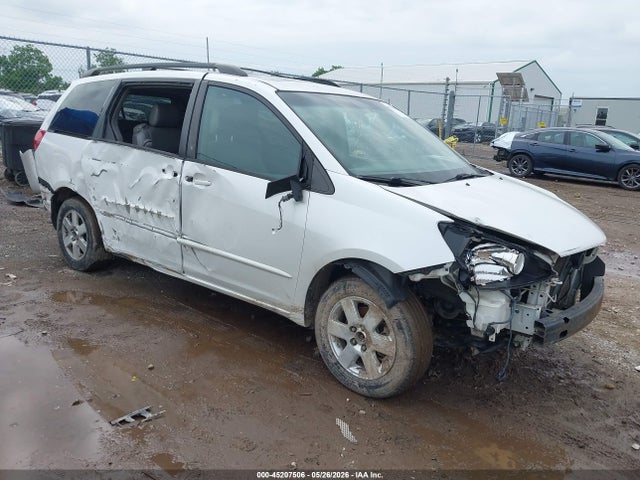 Aukcja sprzedaży 2004 Toyota Sienna Xle, vin: 5TDZA22C94S099850, numer aukcji: 45207506
