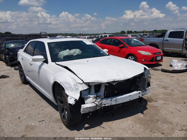 Продаж на аукціоні авто 2022 Chrysler 300 S, vin: 2C3CCABG9NH158722, номер лоту: 45207534