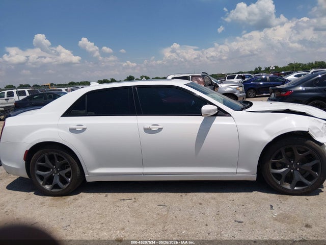 Продажа на аукционе авто 2022 Chrysler 300 S, vin: 2C3CCABG9NH158722, номер лота: 45207534