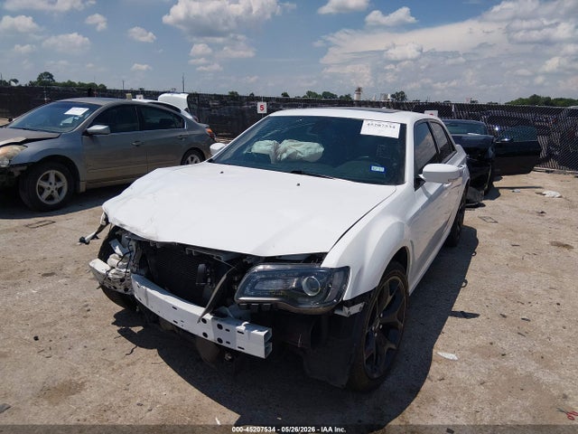 Продажа на аукционе авто 2022 Chrysler 300 S, vin: 2C3CCABG9NH158722, номер лота: 45207534