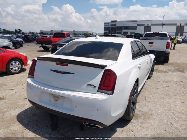 Продажа на аукционе авто 2022 Chrysler 300 S, vin: 2C3CCABG9NH158722, номер лота: 45207534