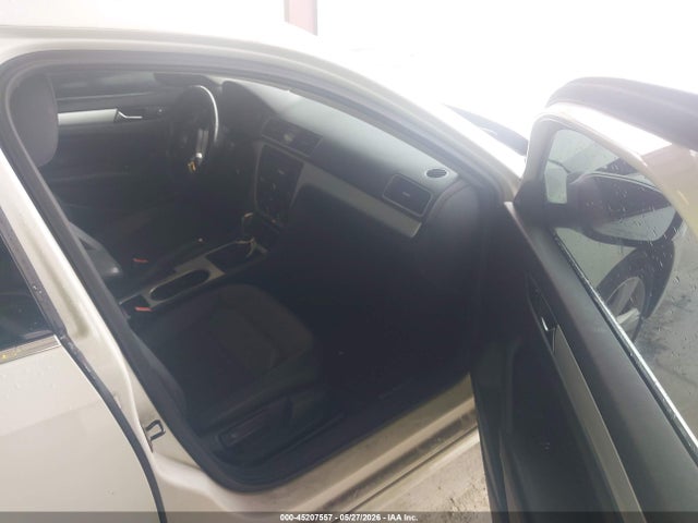 45207557 :رقم المزاد ، 1VWBP7A38DC035313 vin ، 2013 Volkswagen Passat 2.5l Se مزاد بيع
