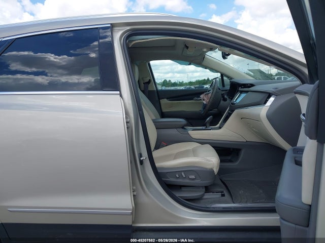 1GYKNBRS2HZ127778 Cadillac XT5 LUXURY