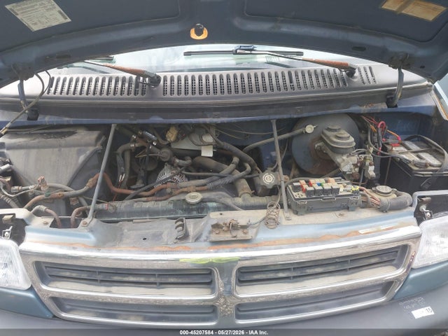 45207584 :رقم المزاد ، 2B4HB25Y0TK124714 vin ، 1996 Dodge Ram Wagon B2500 مزاد بيع
