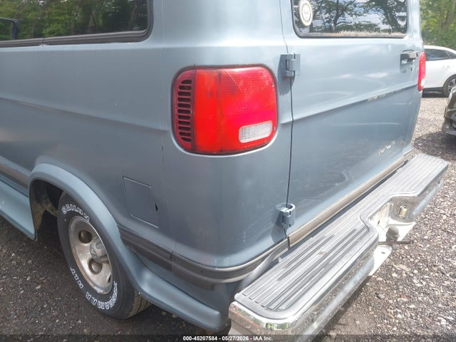 45207584 :رقم المزاد ، 2B4HB25Y0TK124714 vin ، 1996 Dodge Ram Wagon B2500 مزاد بيع