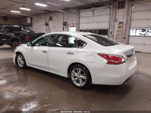 2015 Nissan Altima 2.5 Sv მანქანა იყიდება აუქციონზე, vin: 1N4AL3AP0FC136134, აუქციონის ნომერი: 45207606