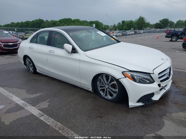 45207607 :رقم المزاد ، 55SWF4KB5FU085070 vin ، 2015 Mercedes-benz C 300 4matic مزاد بيع