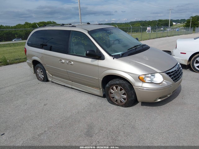Продажа на аукционе авто 2005 Chrysler Town & Country Limited, vin: 2C8GP64L35R530461, номер лота: 45207616