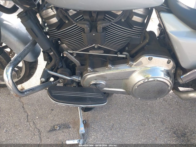 Harley-Davidson FLTRX 2024 1HD1KH711RB606953 Image 9