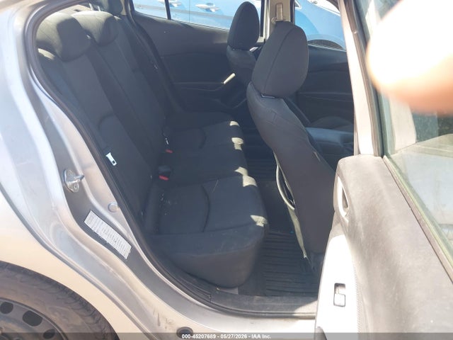 Продажа на аукционе авто 2014 Mazda Mazda3 I Sport, vin: 3MZBM1U75EM105001, номер лота: 45207689