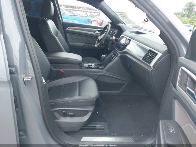 45207709 :رقم المزاد ، 1V2SE2CA7NC226129 vin ، 2022 Volkswagen Atlas Cross Sport 3.6l V6 Sel R-line مزاد بيع