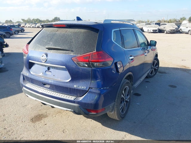 45207711 :رقم المزاد ، 5N1AT2MV7HC862330 vin ، 2017 Nissan Rogue Sl مزاد بيع