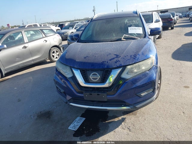 45207711 :رقم المزاد ، 5N1AT2MV7HC862330 vin ، 2017 Nissan Rogue Sl مزاد بيع