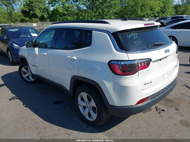 Jeep Compass Latitude 4x4 2021 3C4NJDBB1MT544511 Image 3