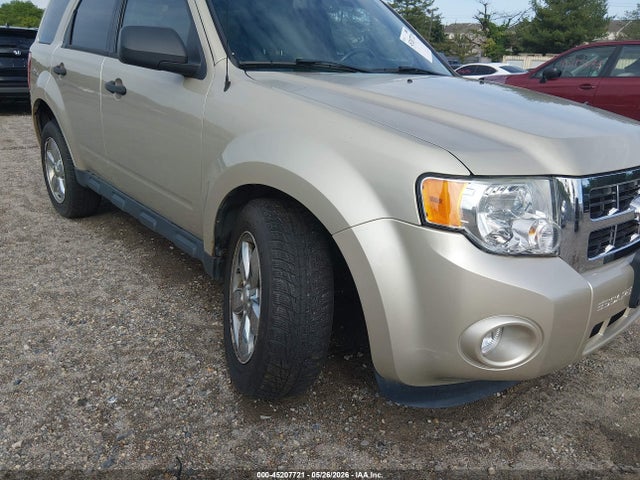 45207721 :رقم المزاد ، 1FMCU9DG1CKC72994 vin ، 2012 Ford Escape Xlt مزاد بيع