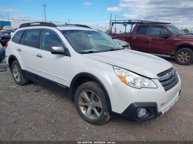 2014 Subaru Outback 2.5i Limited მანქანა იყიდება აუქციონზე, vin: 4S4BRCPC2E3281767, აუქციონის ნომერი: 45207768