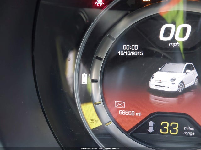 Fiat 500E BATTERY ELECTRIC 2016 3C3CFFGE6GT209745 Image 17