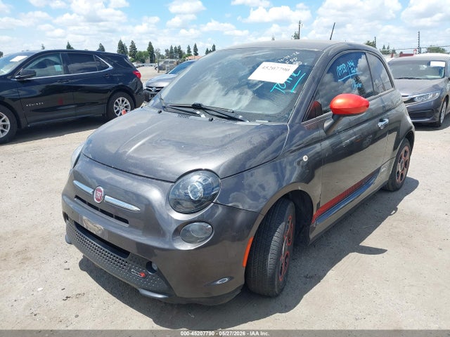 Fiat 500E BATTERY ELECTRIC 2016 3C3CFFGE6GT209745 Image 2