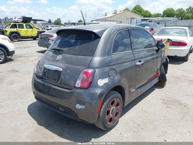 Fiat 500E BATTERY ELECTRIC 2016 3C3CFFGE6GT209745 Image 4