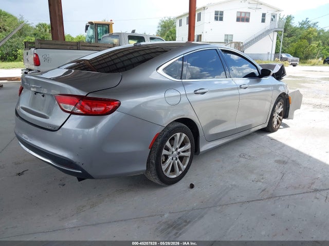 2015 Chrysler 200 Limited მანქანა იყიდება აუქციონზე, vin: 1C3CCCAB9FN677120, აუქციონის ნომერი: 45207828