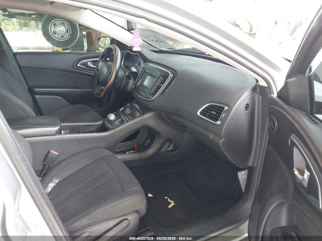 2015 Chrysler 200 Limited მანქანა იყიდება აუქციონზე, vin: 1C3CCCAB9FN677120, აუქციონის ნომერი: 45207828