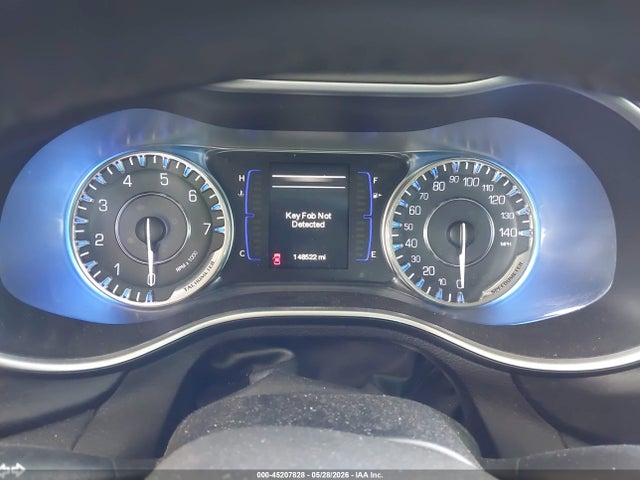 2015 Chrysler 200 Limited მანქანა იყიდება აუქციონზე, vin: 1C3CCCAB9FN677120, აუქციონის ნომერი: 45207828
