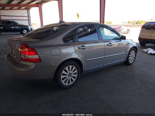 2005 Volvo S40 2.4i მანქანა იყიდება აუქციონზე, vin: YV1MS390652115546, აუქციონის ნომერი: 45207837