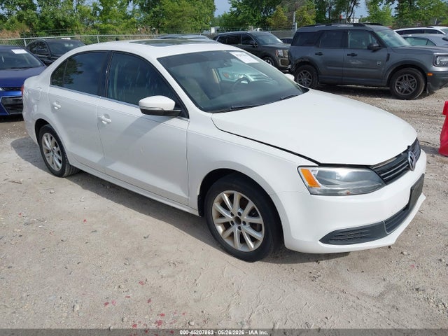 2013 Volkswagen Jetta 2.5l Se მანქანა იყიდება აუქციონზე, vin: 3VWDX7AJ4DM367142, აუქციონის ნომერი: 45207863
