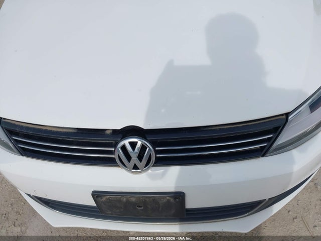 2013 Volkswagen Jetta 2.5l Se მანქანა იყიდება აუქციონზე, vin: 3VWDX7AJ4DM367142, აუქციონის ნომერი: 45207863