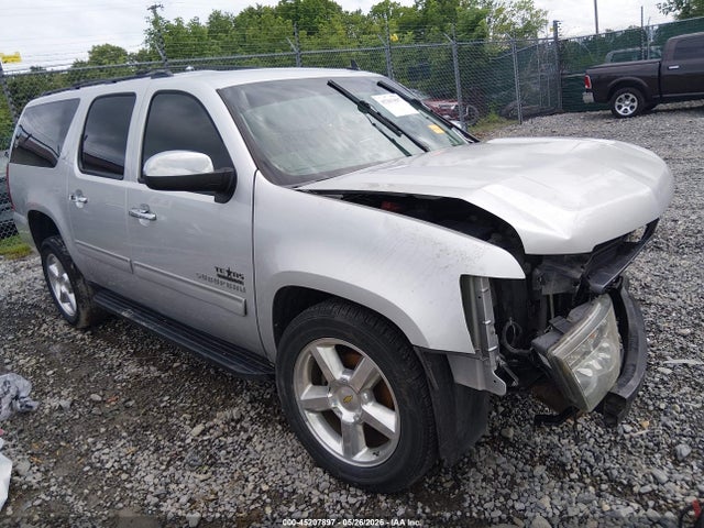 2014 Chevrolet Suburban 1500 Lt მანქანა იყიდება აუქციონზე, vin: 1GNSCJE03ER217647, აუქციონის ნომერი: 45207897