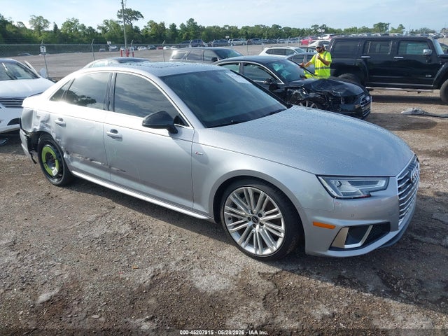 Auction sale of the 2019 Audi A4 45 Premium, vin: WAUENAF41KN019165, lot number: 45207915