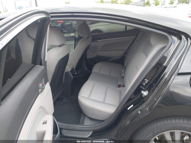 45207920 :رقم المزاد ، KMHD84LF4JU512349 vin ، 2018 Hyundai Elantra Sel مزاد بيع