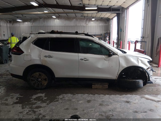 Nissan ROGUE SV 2018 5N1AT2MT6JC798351 Image 13