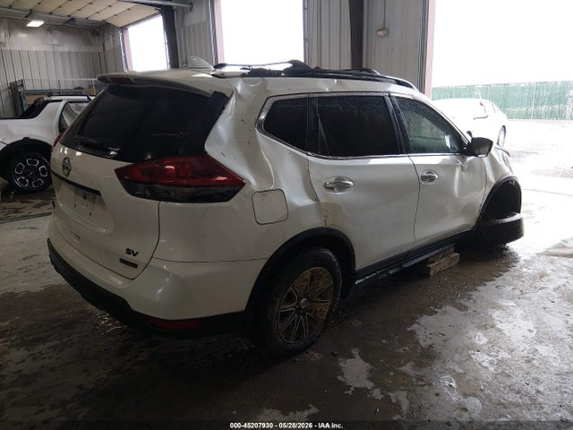 Nissan ROGUE SV 2018 5N1AT2MT6JC798351 Image 4