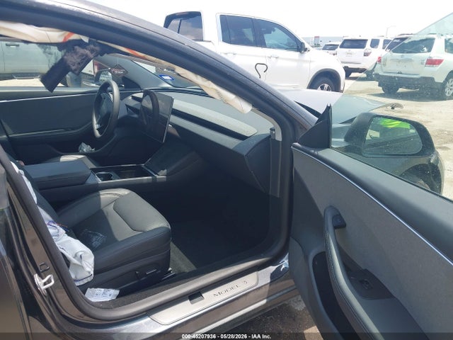 Tesla MODEL 3 2025 5YJ3E1EA7SF068161 Image 5