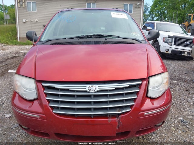 2005 Chrysler Town & Country Touring მანქანა იყიდება აუქციონზე, vin: 2C8GP54LX5R144601, აუქციონის ნომერი: 45207972