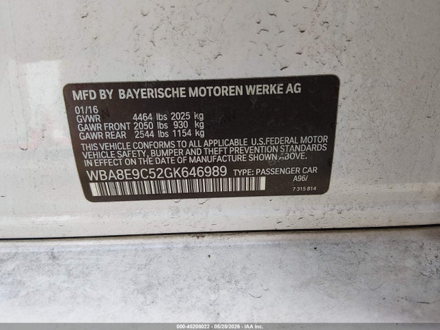 BMW 3 Series 328i 2016 WBA8E9C52GK646989 Image 9