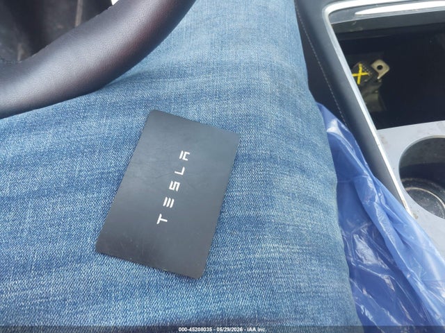 2022 Tesla Model Y Performance Dual Motor All-wheel Drive მანქანა იყიდება აუქციონზე, vin: 7SAYGDEFXNF564057, აუქციონის ნომერი: 45208035