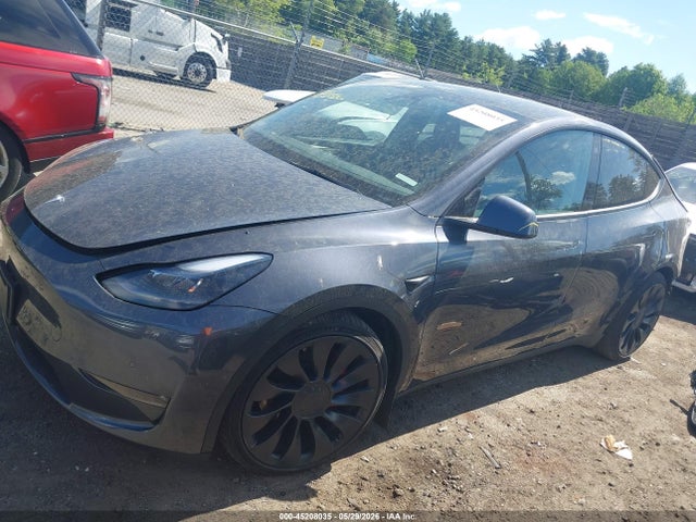 2022 Tesla Model Y Performance Dual Motor All-wheel Drive მანქანა იყიდება აუქციონზე, vin: 7SAYGDEFXNF564057, აუქციონის ნომერი: 45208035