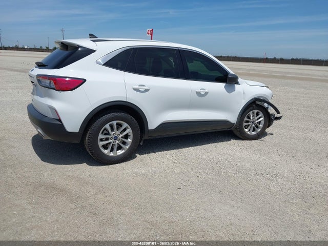 Продажа на аукционе авто 2022 Ford Escape Se, vin: 1FMCU0G63NUB48831, номер лота: 45208101