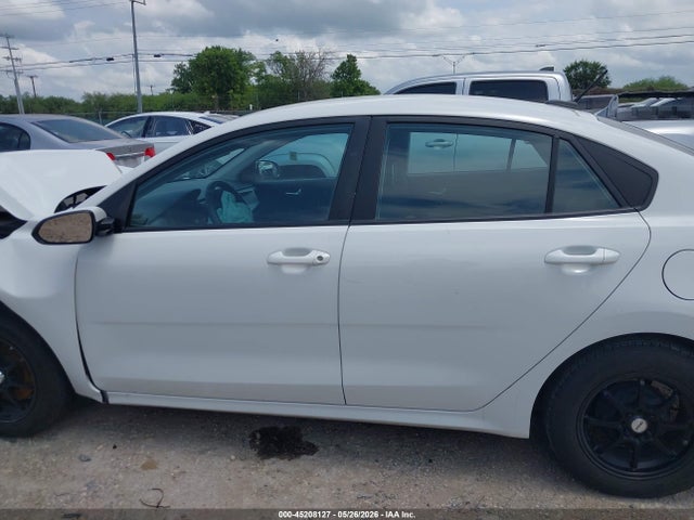 3KPA24AD8PE574158 KIA RIO LX