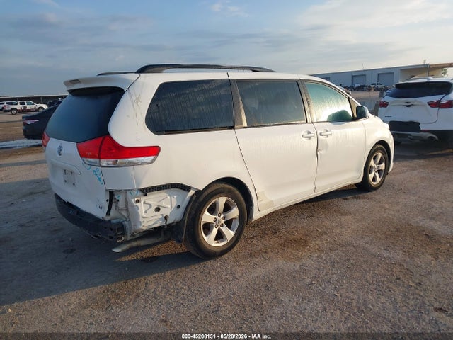 Aukcja sprzedaży 2011 Toyota Sienna Le V6, vin: 5TDKK3DC8BS072637, numer aukcji: 45208131