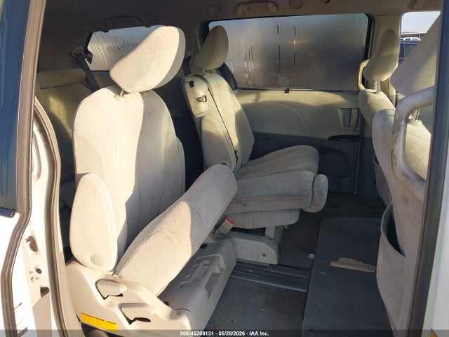 Aukcja sprzedaży 2011 Toyota Sienna Le V6, vin: 5TDKK3DC8BS072637, numer aukcji: 45208131