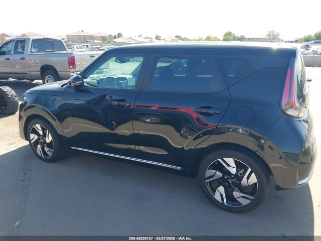KNDJ53AU0P7860295 KIA Soul Gt-line