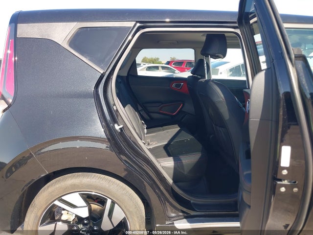 KNDJ53AU0P7860295 KIA Soul Gt-line