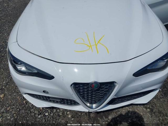 2018 Alfa Romeo Giulia Rwd მანქანა იყიდება აუქციონზე, vin: ZARFAEBN7J7565051, აუქციონის ნომერი: 45208159