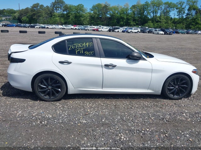2018 Alfa Romeo Giulia Rwd მანქანა იყიდება აუქციონზე, vin: ZARFAEBN7J7565051, აუქციონის ნომერი: 45208159