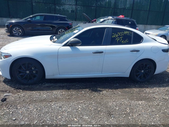 2018 Alfa Romeo Giulia Rwd მანქანა იყიდება აუქციონზე, vin: ZARFAEBN7J7565051, აუქციონის ნომერი: 45208159