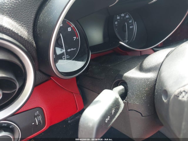2018 Alfa Romeo Giulia Rwd მანქანა იყიდება აუქციონზე, vin: ZARFAEBN7J7565051, აუქციონის ნომერი: 45208159